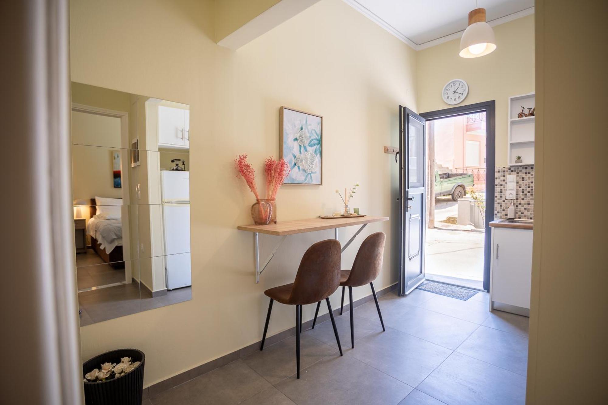 Two Bedroom Apartment, Mytilene Lesvos ภายนอก รูปภาพ